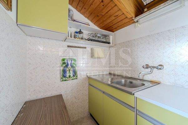 Küche DG (derzeitiger Zustand)