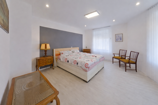 Schlafzimmer der Wohneinheit 1 im Zwischengeschoss