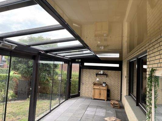 überdachte Terrasse (mit Schiebeelementen)