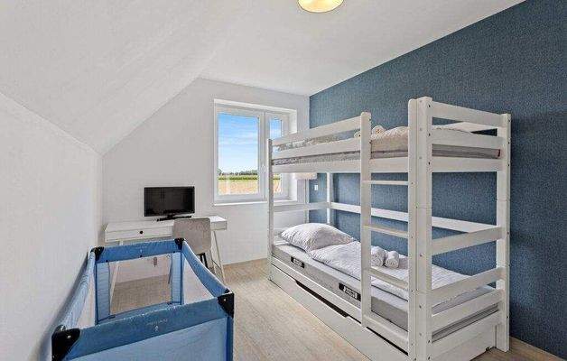 Schlafzimmer 3_1.jpg