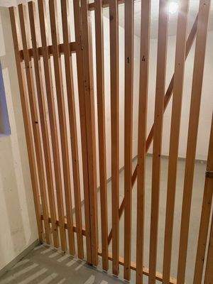 Kellerabteil mit Strom und Licht