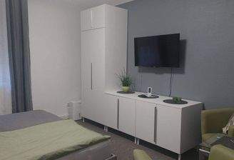 Schlafzimmer (2).jpg