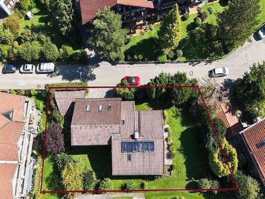 Blick zum Haus Grundstück