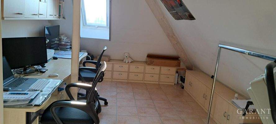 Büro / Gästezimmer
