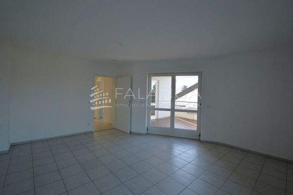 Schlafzimmer mit Balkonzugang