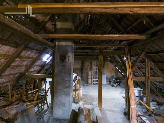 CAM03352G0-PR0039-STILL030