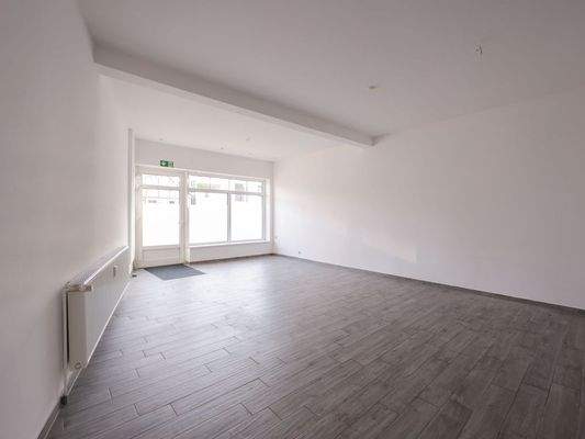 Blick aus dem Verkaufsraum