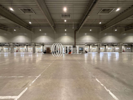 Hallenfläche mit Toren - JLL