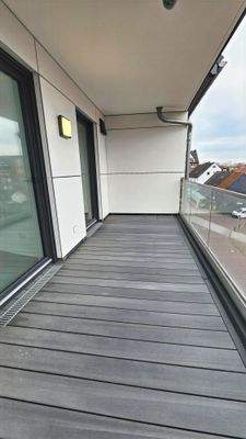 9,7 m² große Süd-Loggia