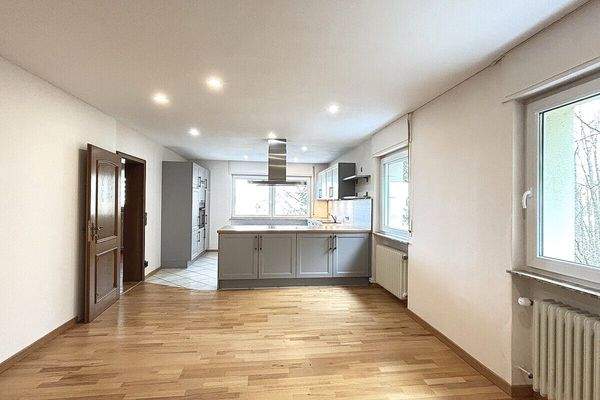 Küche mit Essbereich