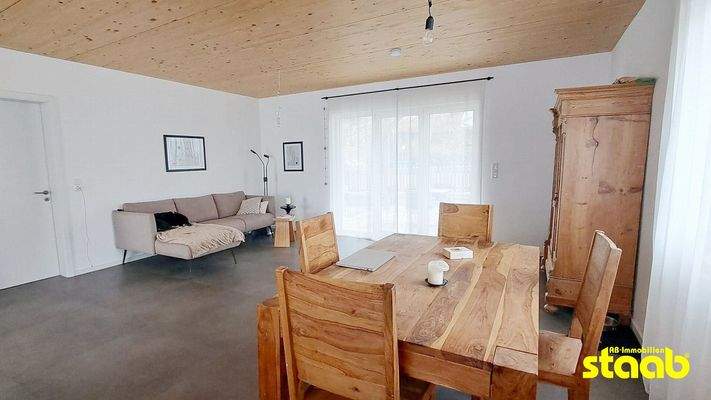 weitere Ansicht - mit Zugang zur Terrasse