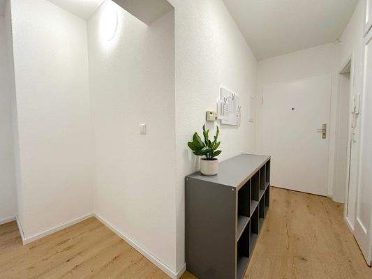 Eingangsbereich mit Regal