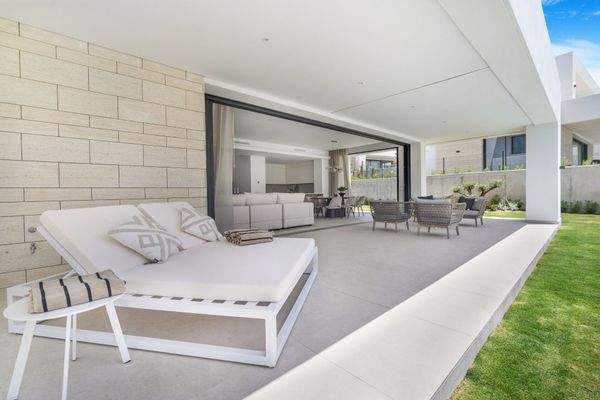 Photo: Villa in Marbella East