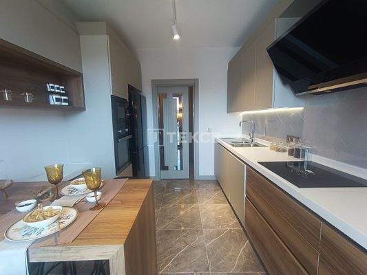 Apartments in a Complex with Pool and Parking Zeytinburnu İstanbul