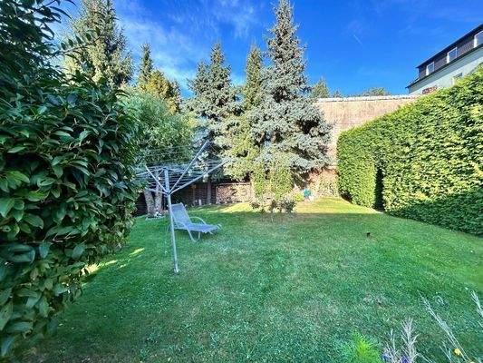 Garten hinter dem Haus