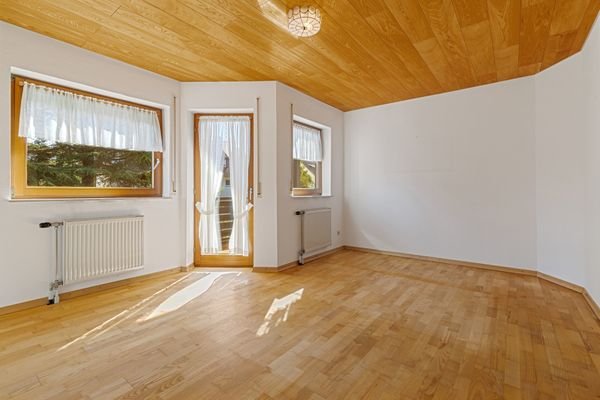 Kinderzimmer im OG mit Balkon