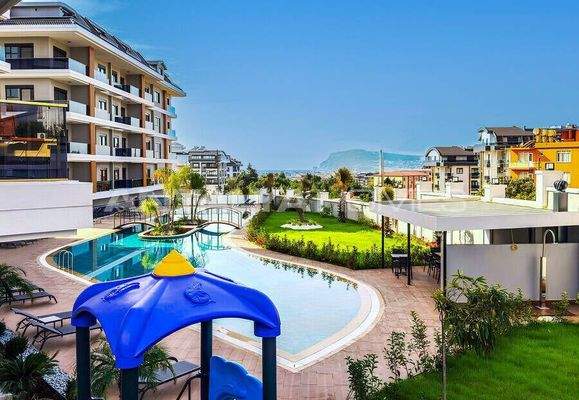 Detached Sea-View House with Private Pool in Alanya