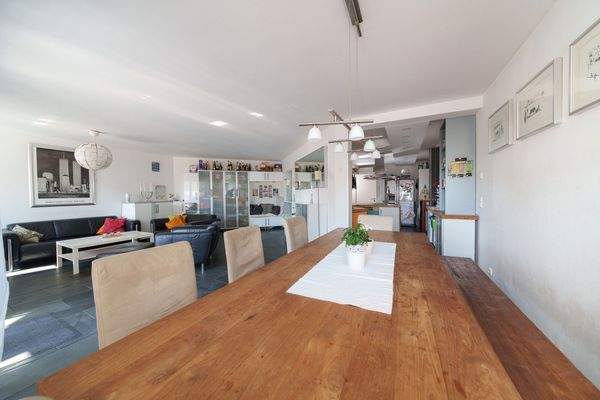 1.OG: Wohn- & Essbereich 1