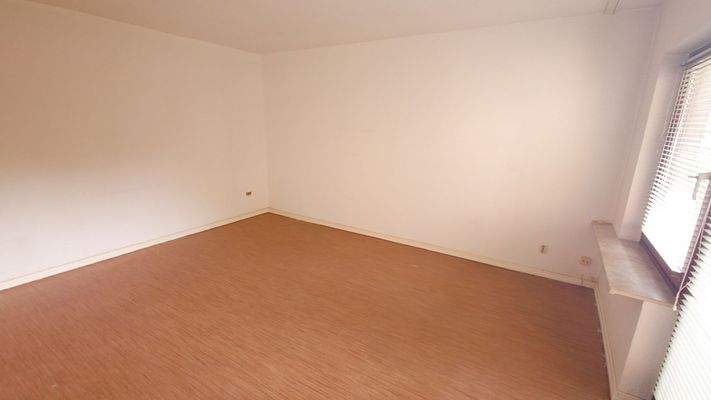 PIA - E EG links - Wohnzimmer 2.jpg