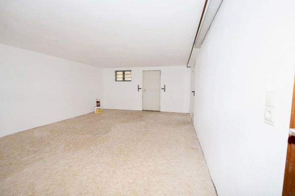 Kelleraum mit Gartenzugang