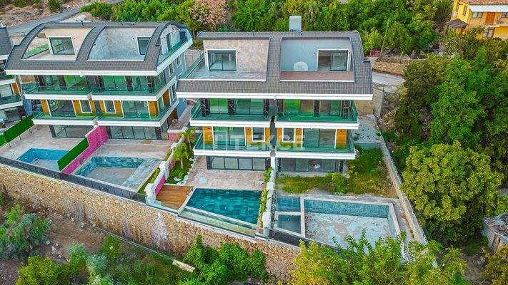 Home with Pool, Garden, City and Sea Views in Alanya Antalya