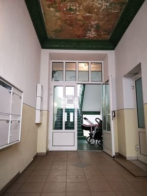 Ansicht Eingangsbereich Gebäude