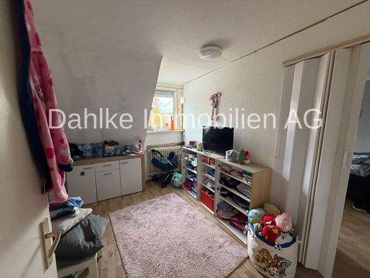 Zimmer 2, Wohnung DG