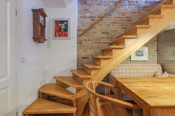 Aufgang zum Obergeschoss.jpg