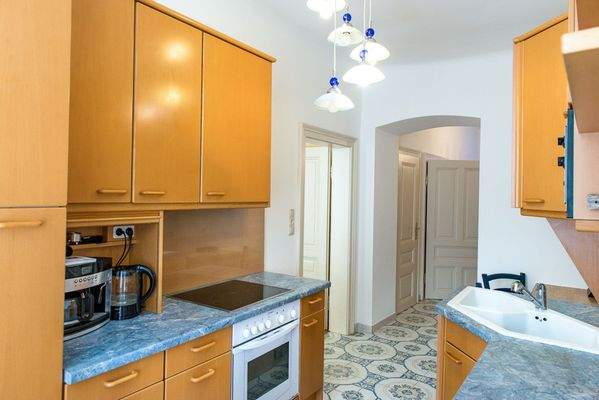 Küche mit allen Geräten