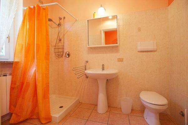 App. Fantasia mit 2 Balkonen und Traumseesicht.