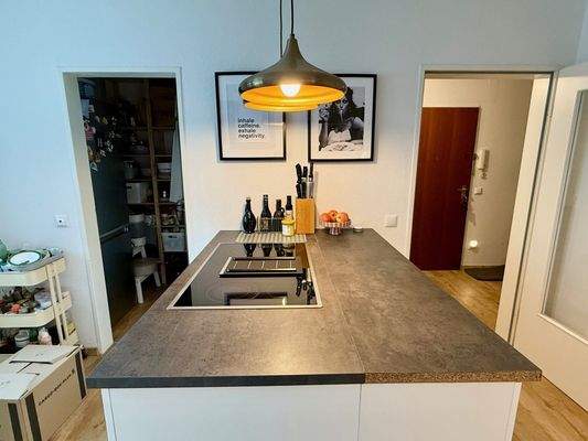 Küche mit Speisekammer.jpg