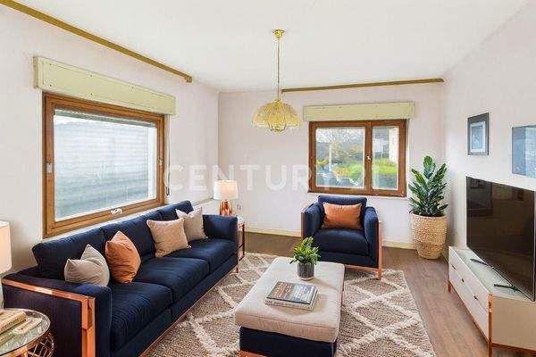 Modern visualisiertes Wohnzimmer – vermittelt Raumgefühl