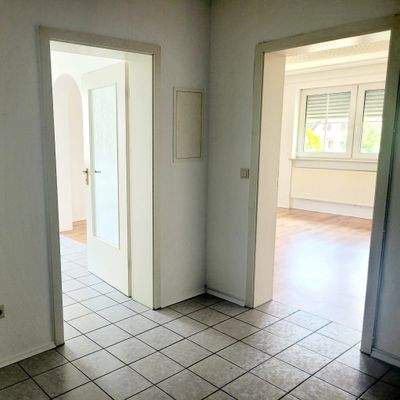 Flur Blick in Küch eund Wohnzimmer