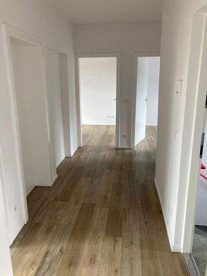 Flur Blickrichtung Schlafzi.