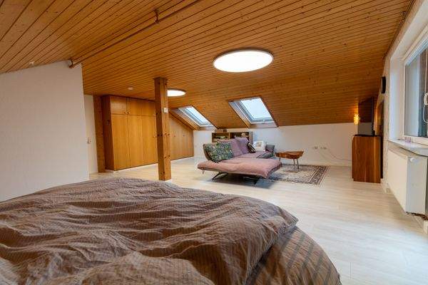 Wohnraum (Dachgeschoss)