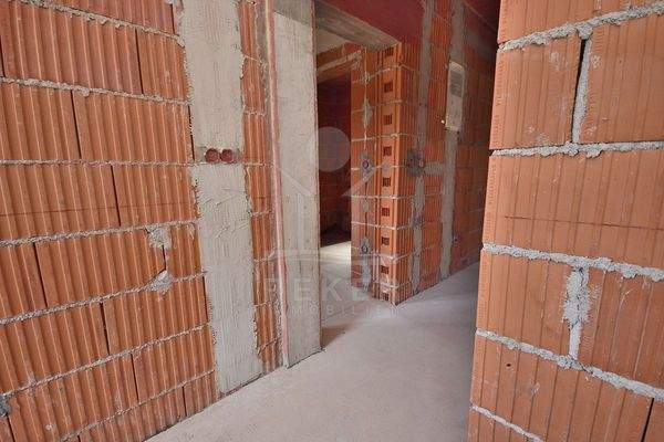 Einladendes Apartment mit Balkon