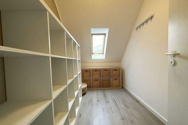 Abstellraum - Kleiderzimmer 