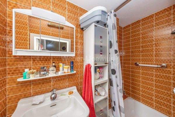 3447 Dusche EG links