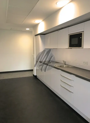 INFOS UNTER: 06171-586000