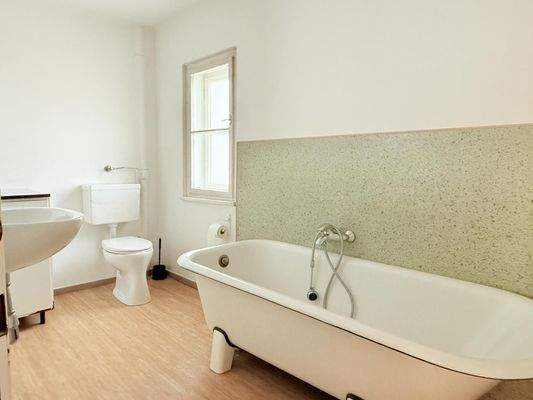 Badezimmer 1.OG Wohnhaus