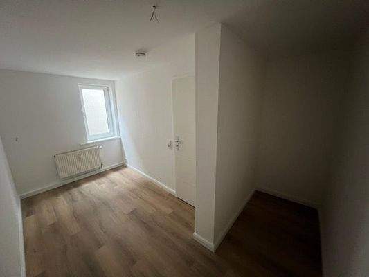 6e9fd898-7ff5-4627-83a5-cacce11db51d