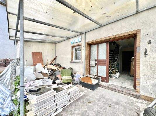 Eingangsbereich &amp; Terrasse 