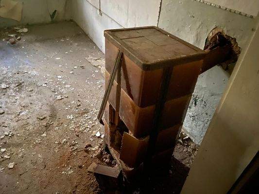 ec904c94-d037-4934-936f-d3165d329fbb