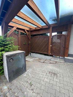Überdachter Stellplatz 