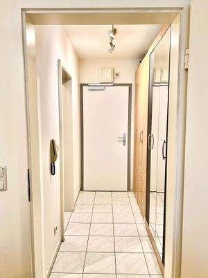 Bluhof zweizi Flur 1