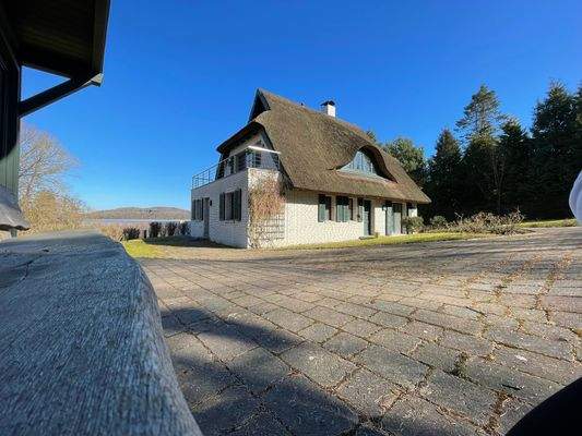 Seitenansicht mit Balkon.jpeg