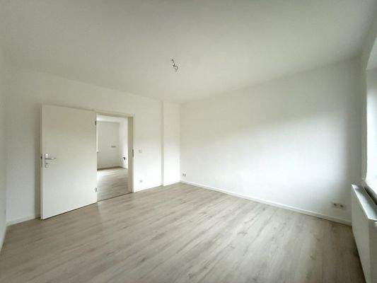 Blick ins Wohnzimmer bzw. Küchenbereich