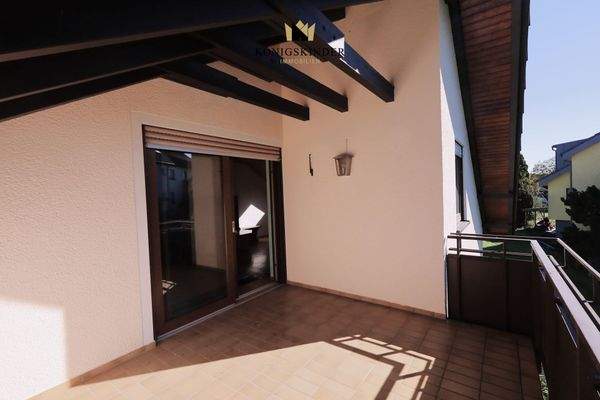 ...auf dem geschützten Südbalkon