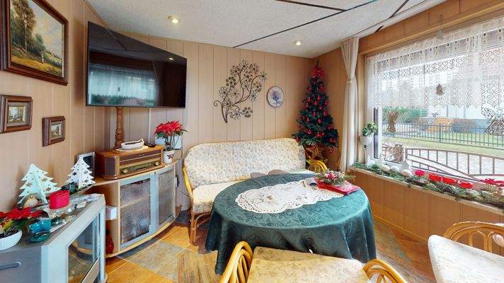 Wohnzimmer EG Haupthaus