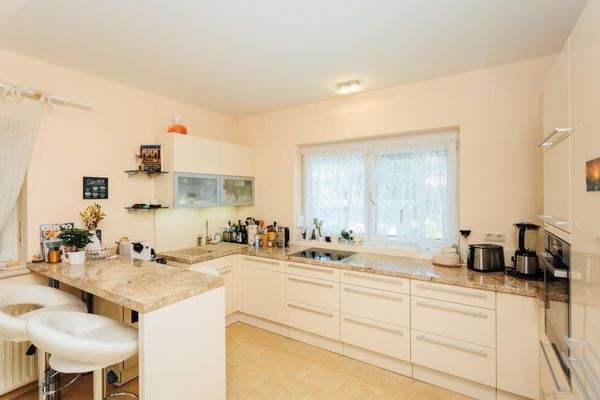 vollausgestattete Küche - OG